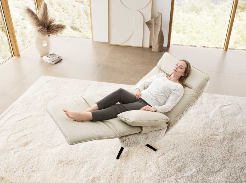 evino-fauteuil-b-perla-01